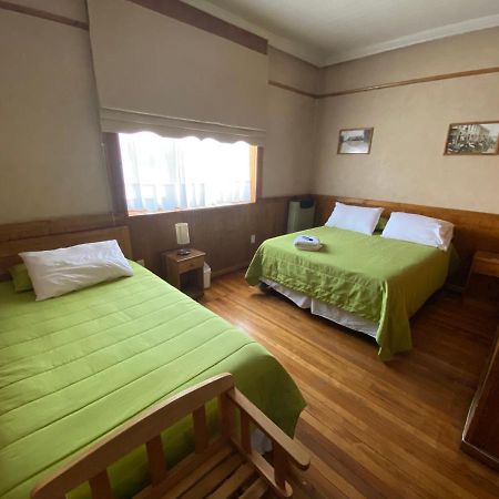 Hostal Chalet Las Violetas بونتا أريناس المظهر الخارجي الصورة
