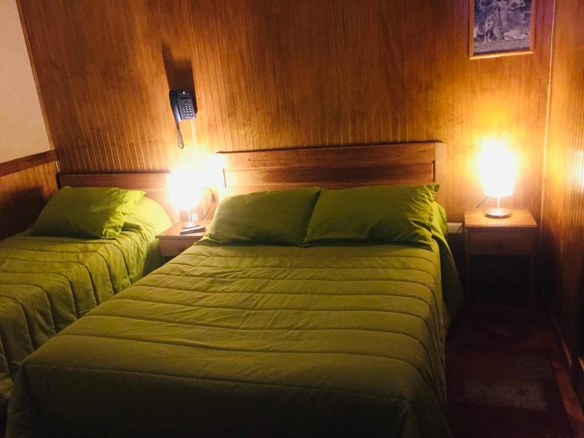 Hostal Chalet Las Violetas بونتا أريناس المظهر الخارجي الصورة
