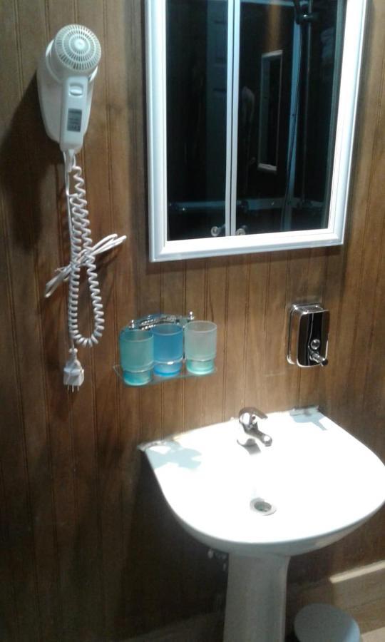 Hostal Chalet Las Violetas بونتا أريناس المظهر الخارجي الصورة