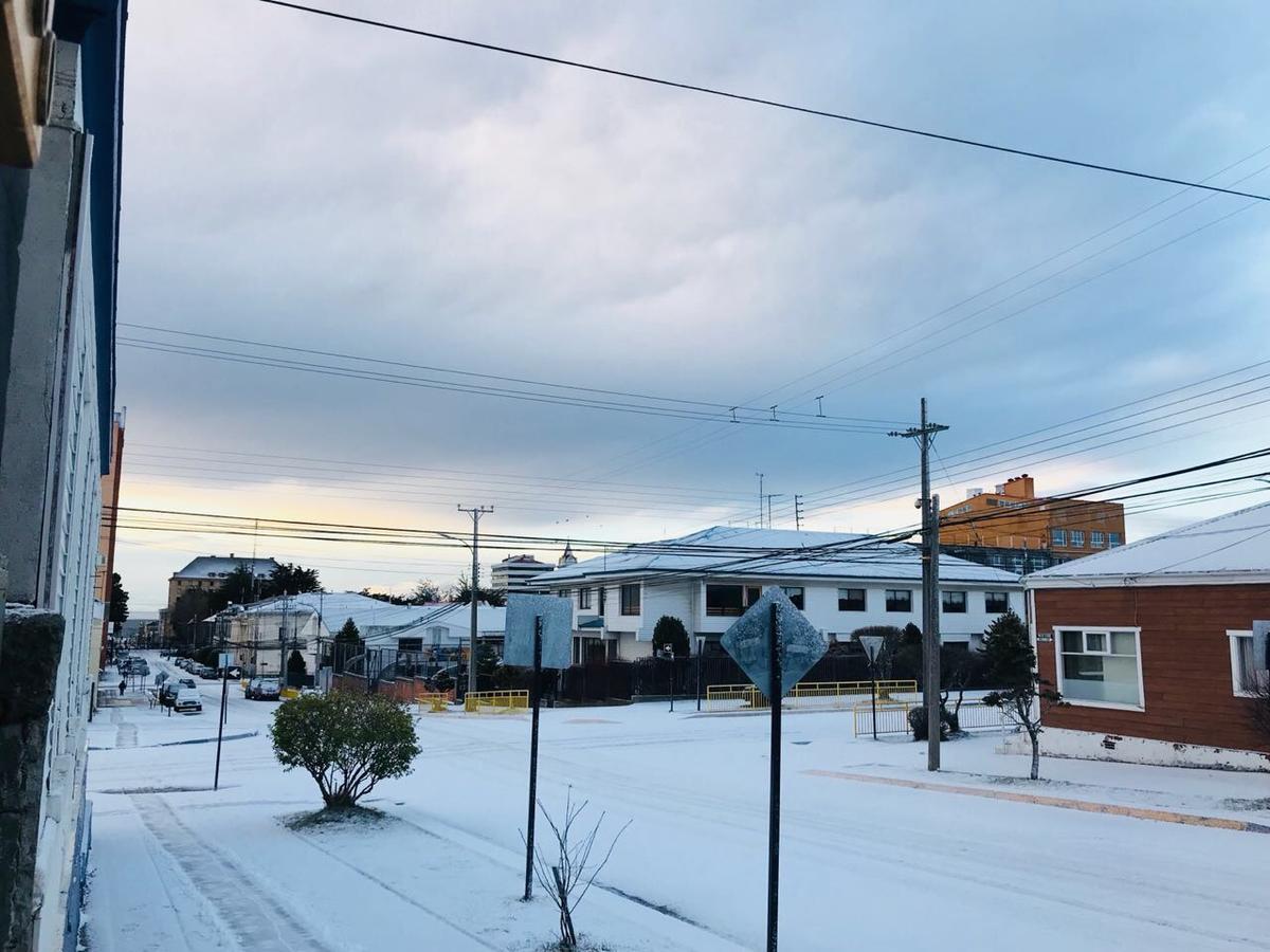 Hostal Chalet Las Violetas بونتا أريناس المظهر الخارجي الصورة