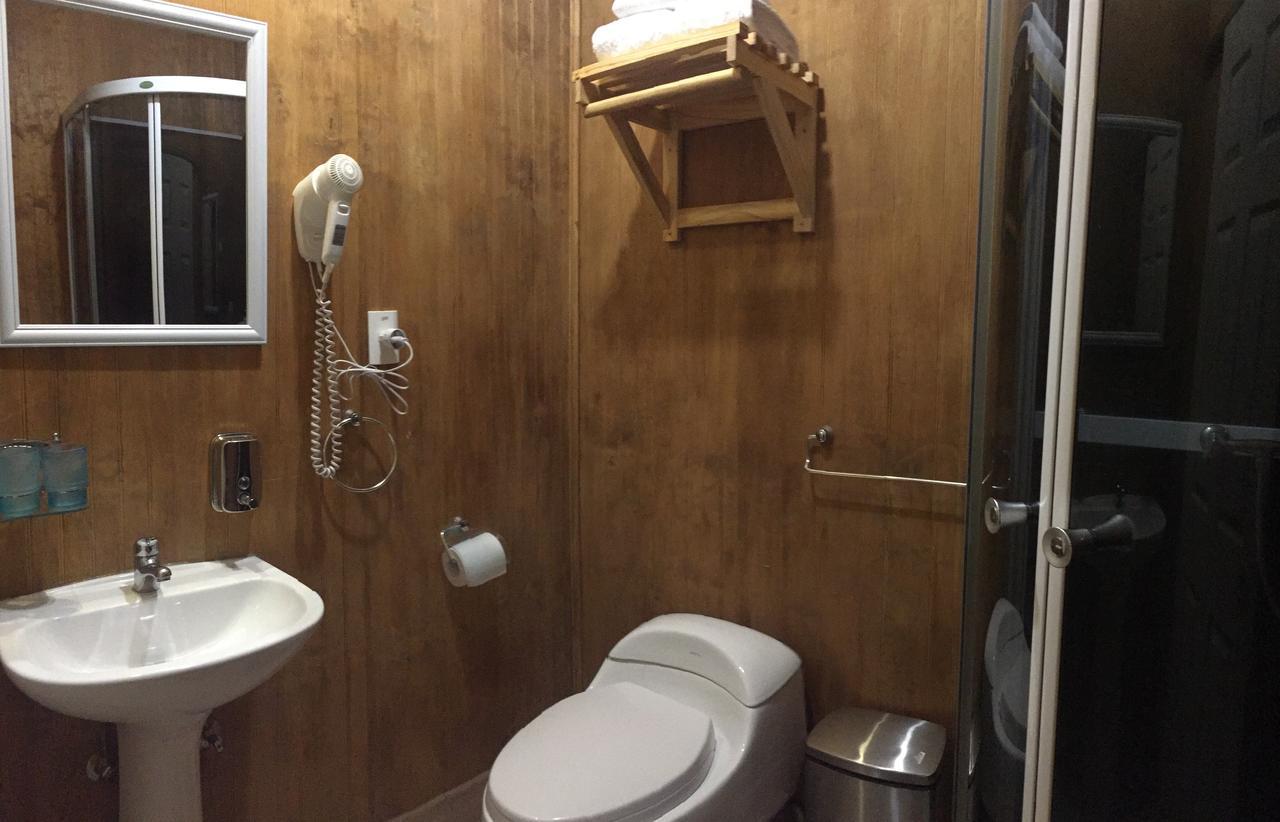 Hostal Chalet Las Violetas بونتا أريناس المظهر الخارجي الصورة