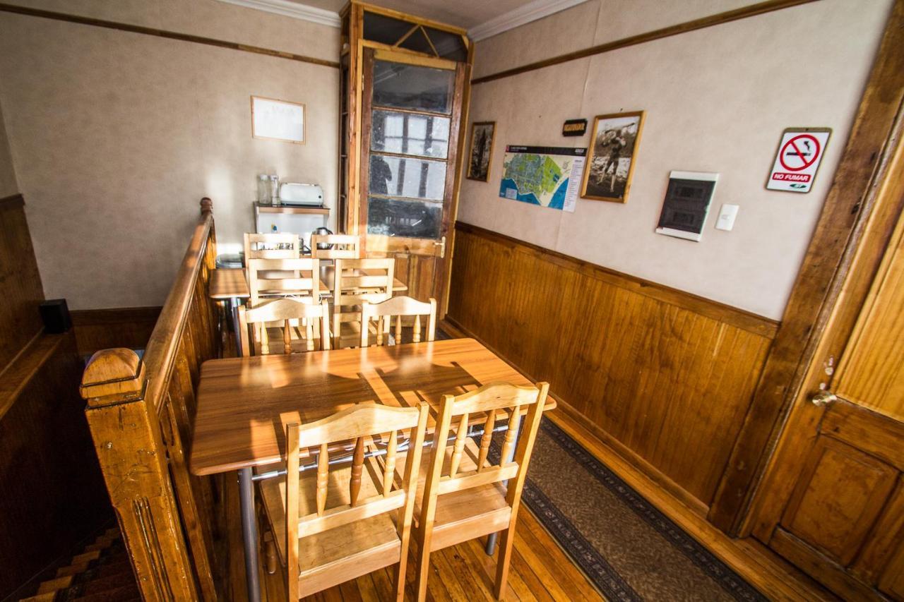 Hostal Chalet Las Violetas بونتا أريناس المظهر الخارجي الصورة